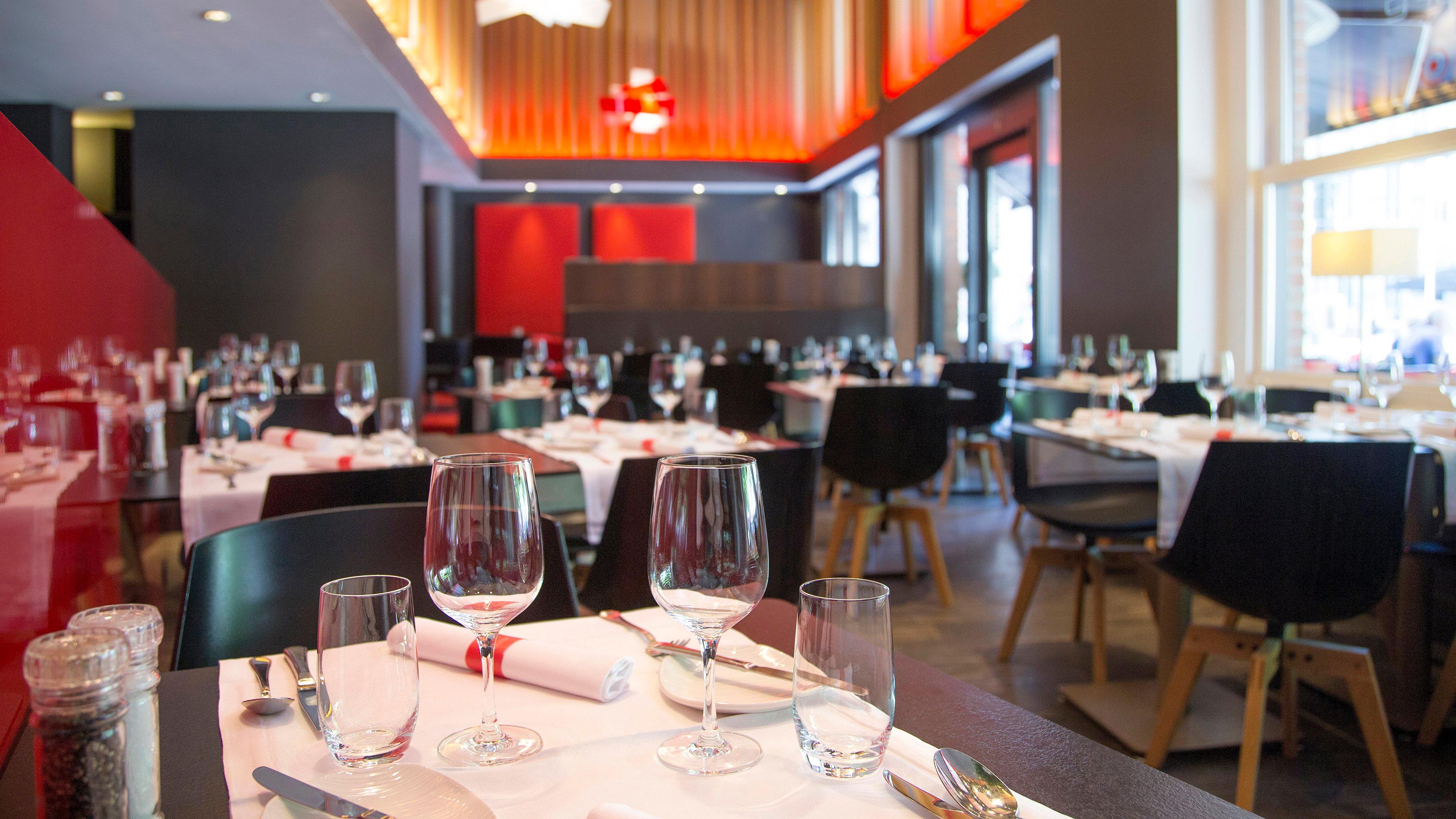 Crowne Plaza Hotel Brugge By Ihg Buitenkant foto