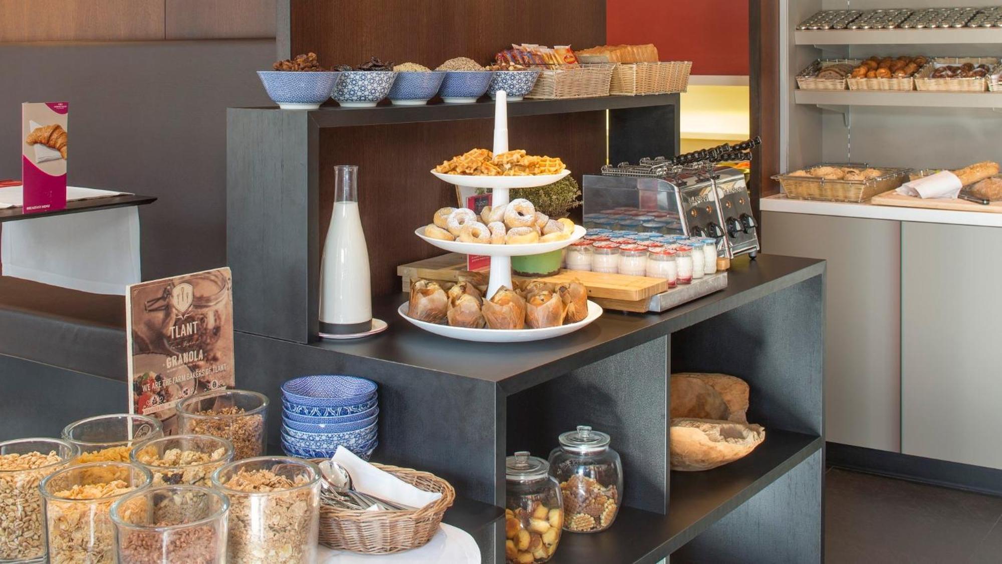 Crowne Plaza Hotel Brugge By Ihg Buitenkant foto